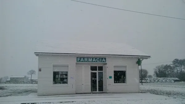 Farmacia Cospeito (Lugo) 115m2 mas almacen en buhardilla